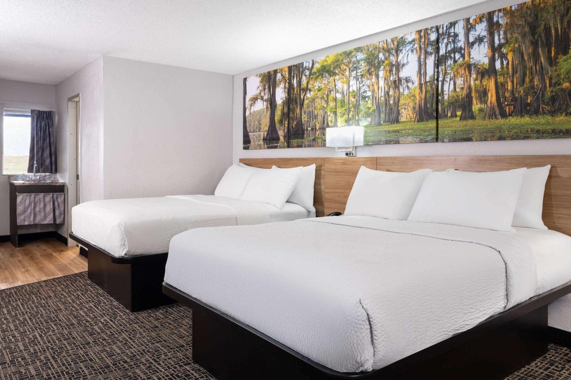 Days Inn By Wyndham Salisbury, Nc Экстерьер фото
