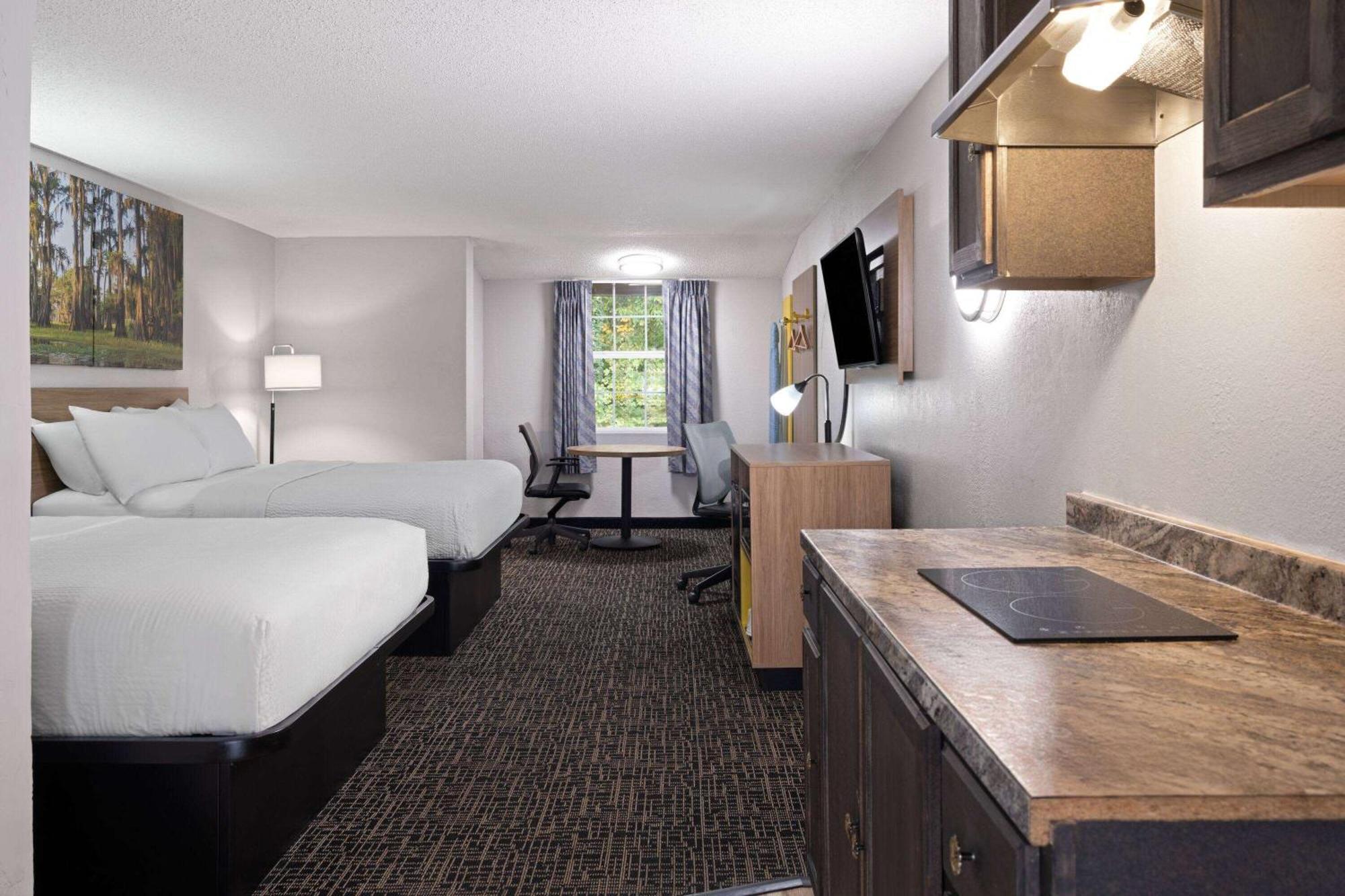 Days Inn By Wyndham Salisbury, Nc Экстерьер фото