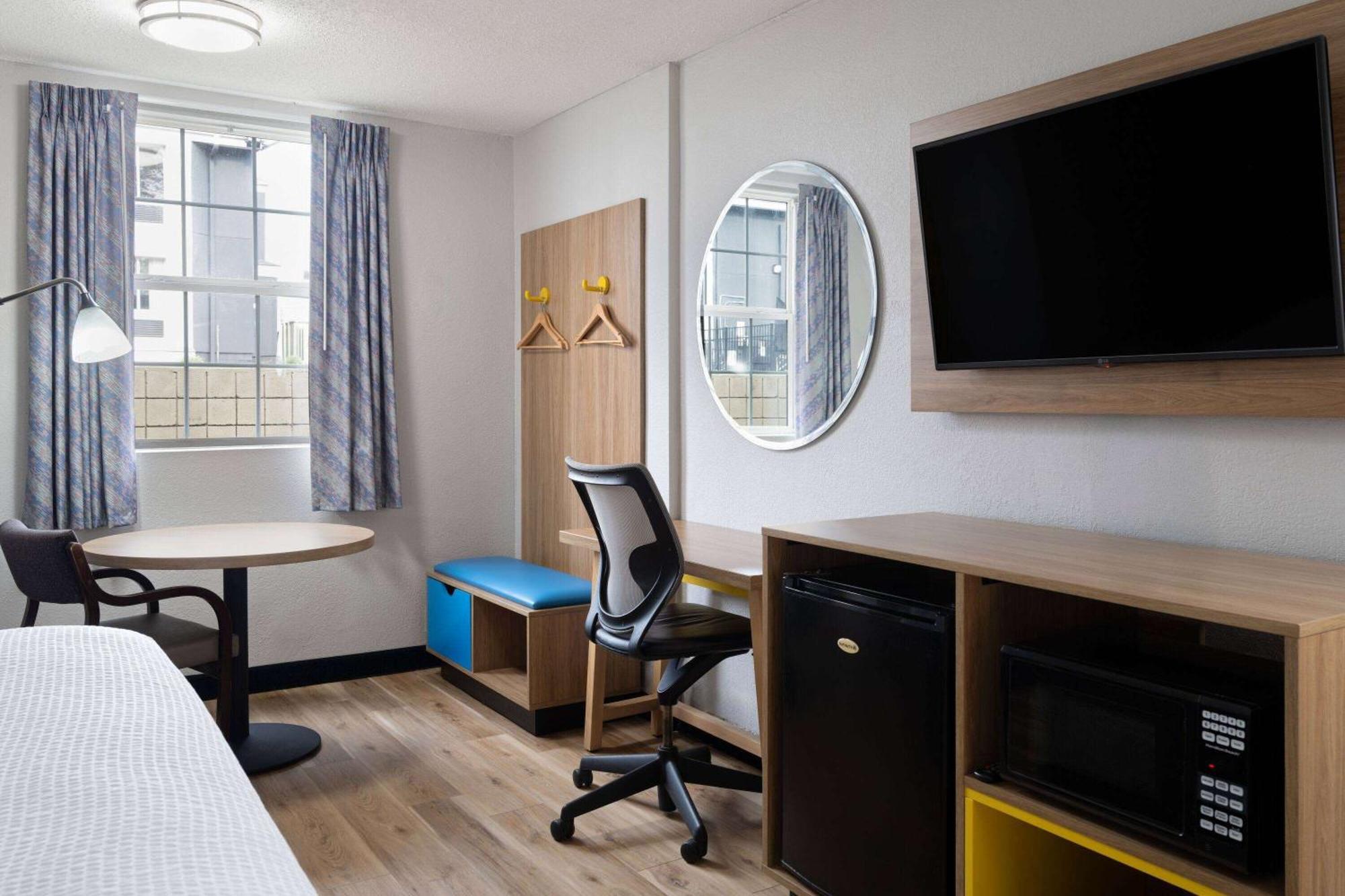 Days Inn By Wyndham Salisbury, Nc Экстерьер фото