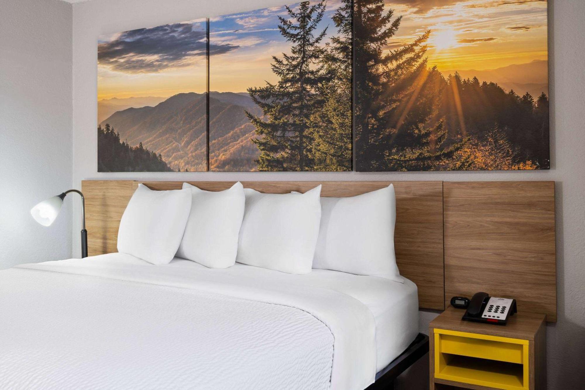 Days Inn By Wyndham Salisbury, Nc Экстерьер фото