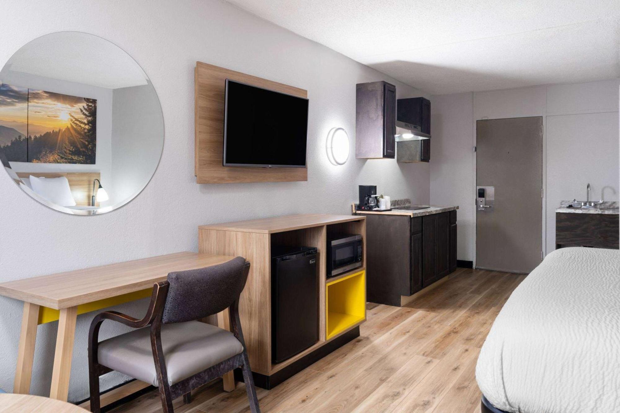 Days Inn By Wyndham Salisbury, Nc Экстерьер фото